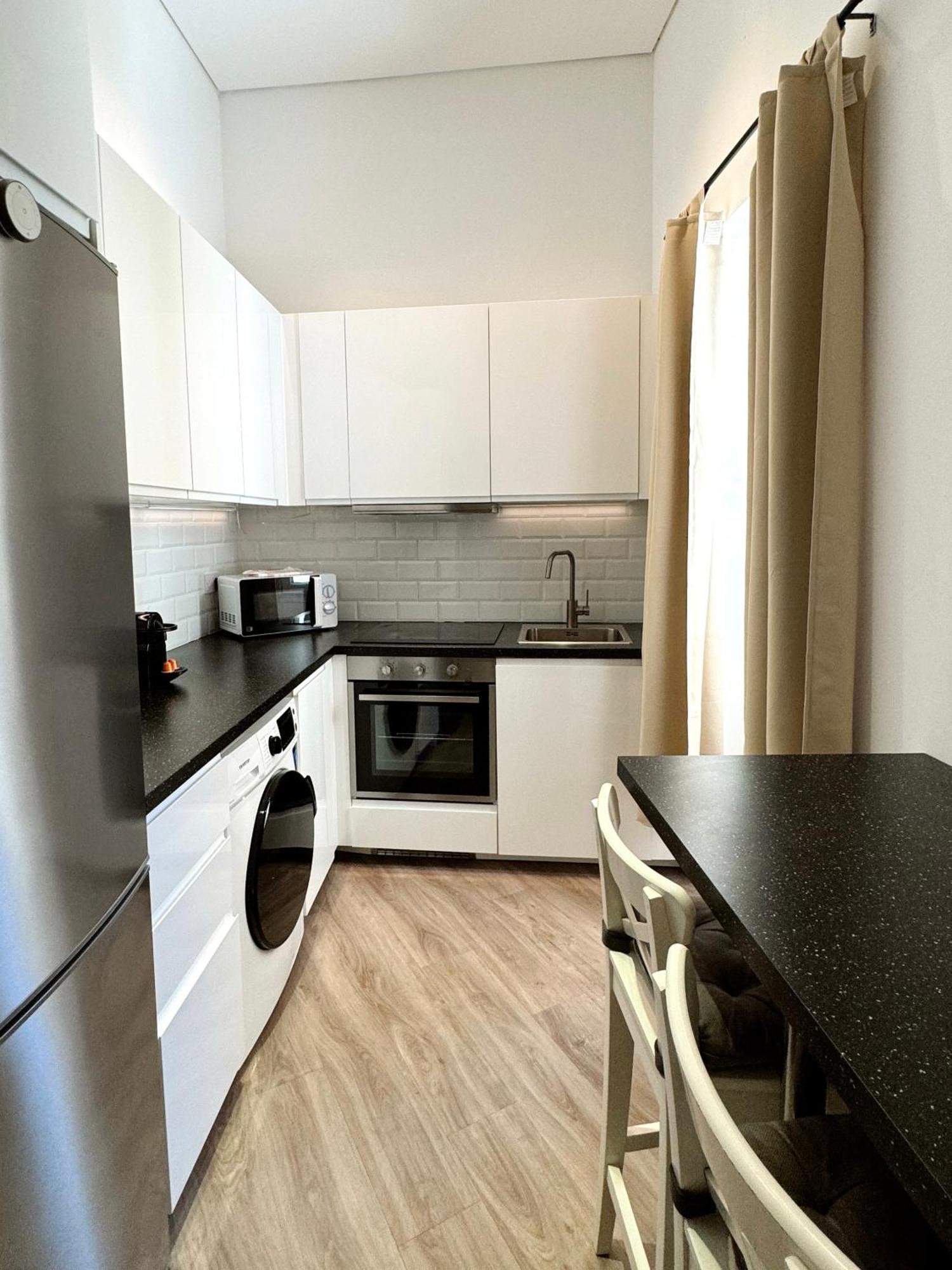 Delightful City Centre Studio Clarendon Apartment - Grand Central House Гібралтар Екстер'єр фото