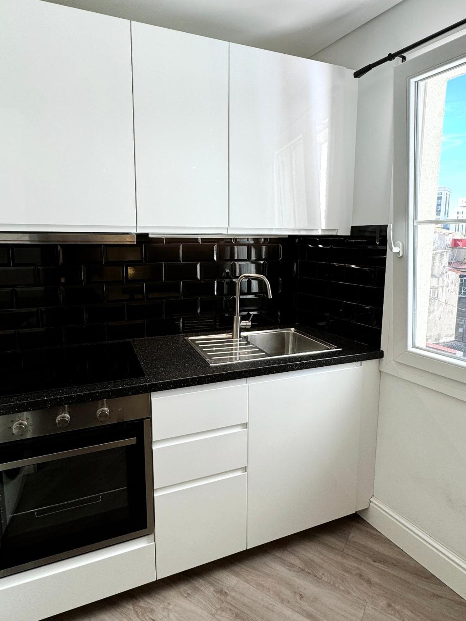 Delightful City Centre Studio Clarendon Apartment - Grand Central House Гібралтар Екстер'єр фото